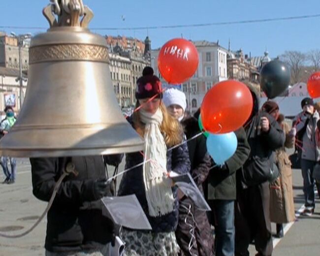 Флешмоб против абортов: шары с именами детей запустили в небо