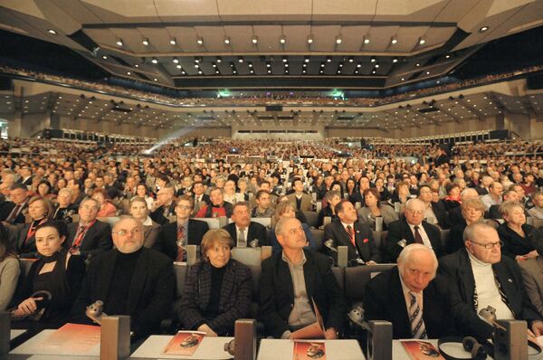 Заполненный гостями зал на церемонии открытия ITB Berlin