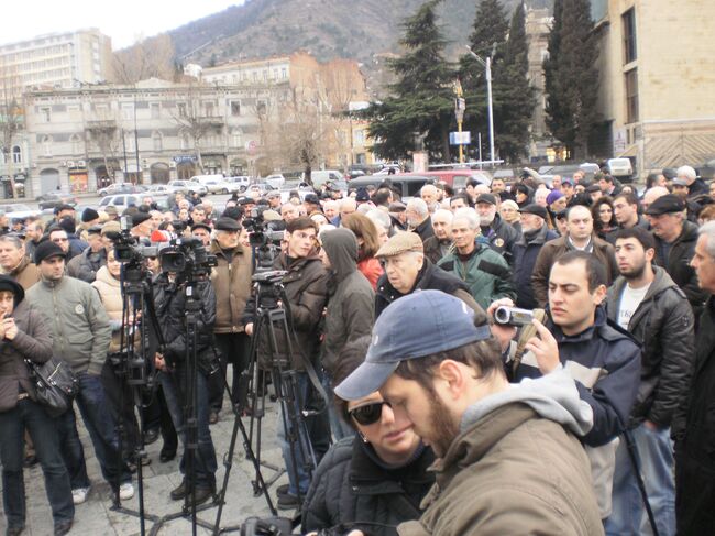 Акция в центре Тбилиси в знак протеста против передачи телеканала Имеди