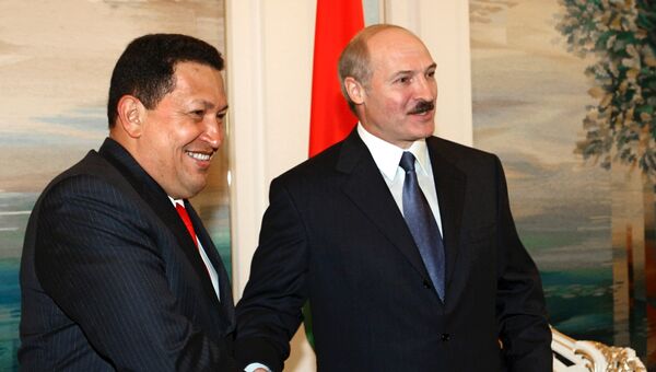 Пезиденты Венесуэлы и Белоруссии Уго Чавес и Александр Лукашенко