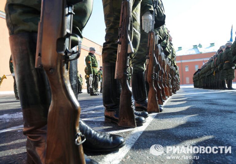 Показательная тренировка 154 комендантского полка Московского военного округа перед Парадом Победы