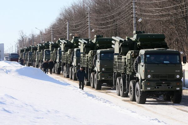 ВВС РФ приняли первые 10 новейших зенитных ракетно-пушечных комплексов (ЗРПК) Панцирь-С1