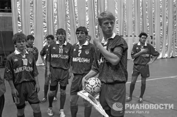 Команда Дина – первый чемпион России по мини-футболу