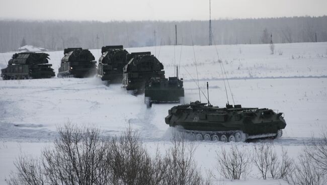 Тактические учения с боевой стрельбой зенитными дивизионами ПВО Приволжско-Уральского военного округа. Архивное фото