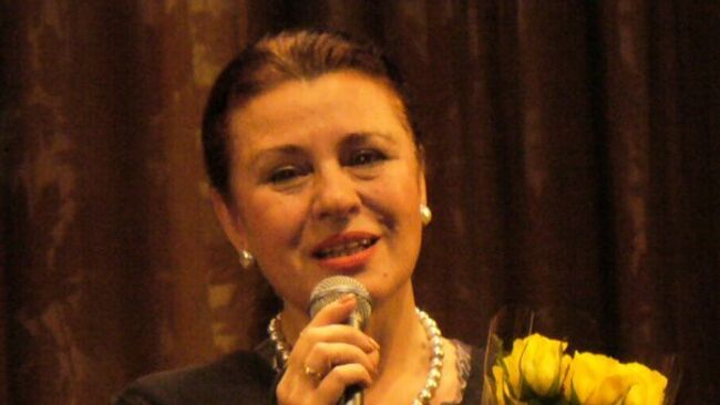 Певица Валентина Толкунова Певица Валентина Толкунова