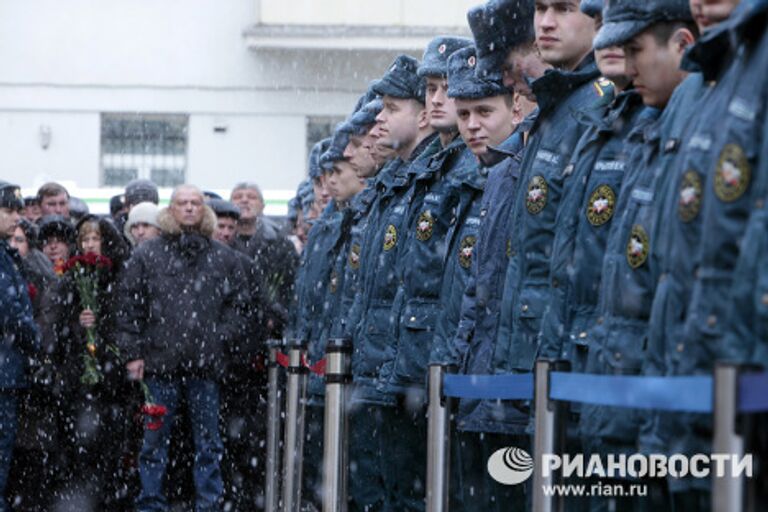 Прощание с начальником службы пожаротушения Москвы Евгением Чернышовым