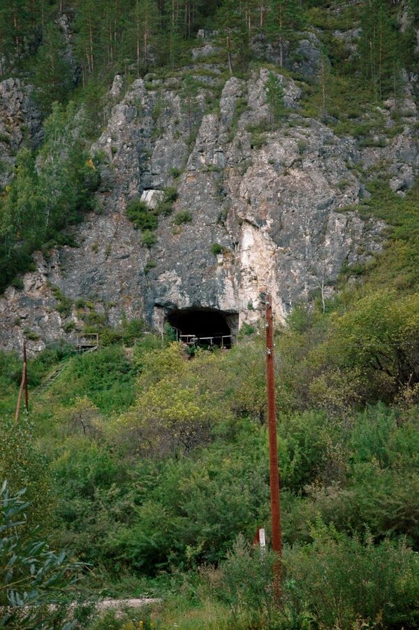 Пещера Денисова, вид снаружи