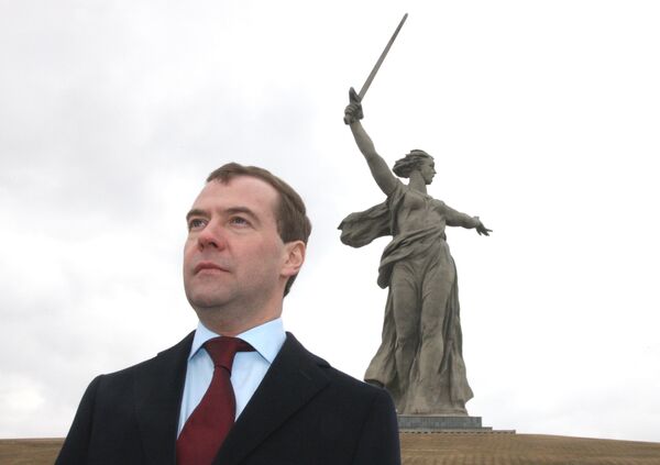 Президент РФ Д.Медведев на Мамаевом кургане