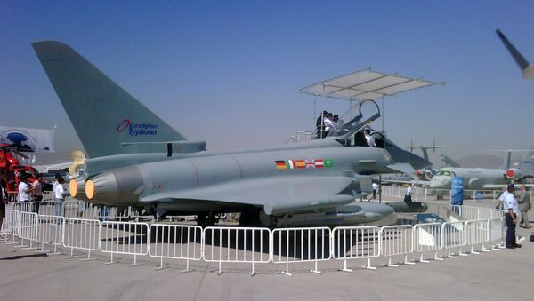 Самолет Eurofighter Typhoon . Архив