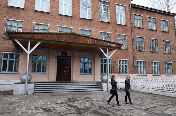 Школа № 1 в городе Шелехов Иркутской области, где ученики избили учителя физкультуры