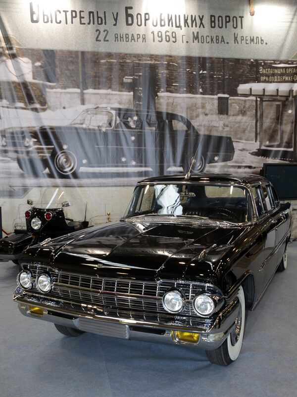 Открытие выставки старинных автомобилей и антиквариата Олдтаймер-галерея в Крокус Экспо