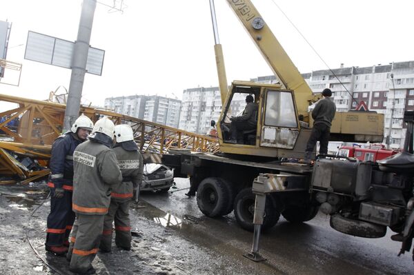 Башенный кран упал в Красноярске