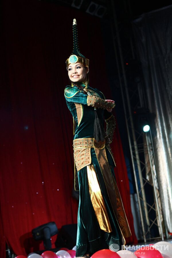 Финал конкурса Мисс Азия - 2010 в Новосибирске