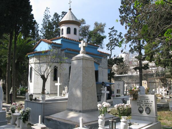 Русское мемориальное военное кладбище в афинской гавани Пирей