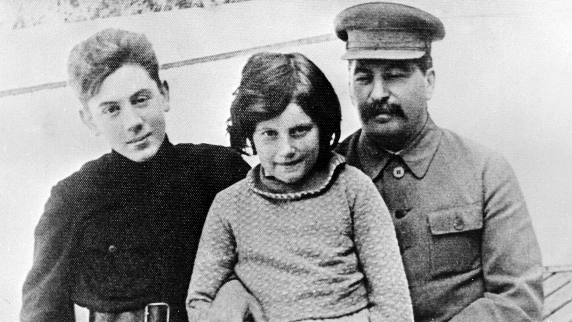 Сталин с детьми - РИА Новости, 1920, 02.09.2020