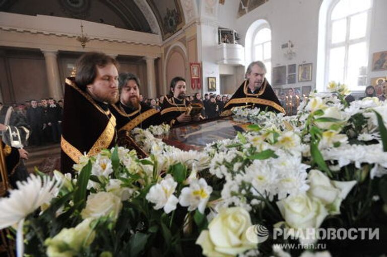 Вечерня с выносом Плащаницы в домовом храме святой мученицы Татианы при МГУ имени М.В. Ломоносова