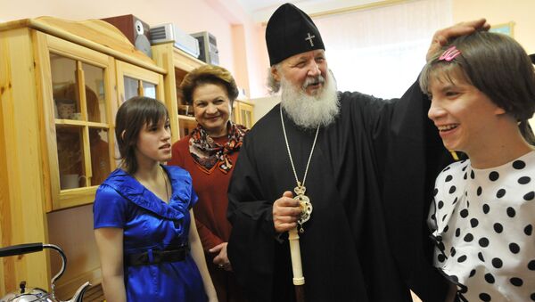 Посещение патриархом Кириллом специализированного интерната для детей-инвалидов №15. Архивное фото.