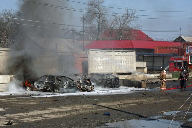 Взрывы возле здания ОВД в Карабулаке