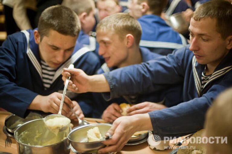 Ракетный крейсер Петр Великий в дальнем походе