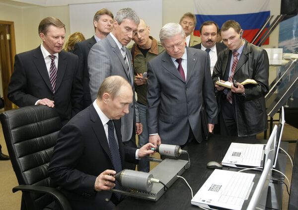 Премьер-министр РФ Владимир Путин посетил ФГБУ НИИ ЦПК им. Ю. А. Гагарина