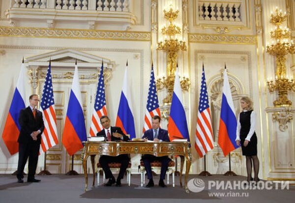 Дмитрий Медведев и Барак Обама подписали новый договор по СНВ 
