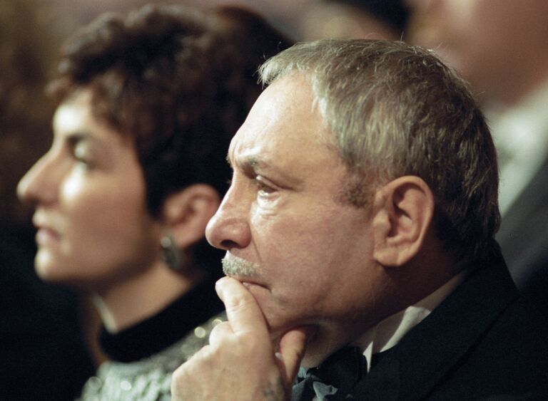 Эрнст Неизвестный на вручении премии Тэфи Эрнст Неизвестный на вручении премии Тэфи