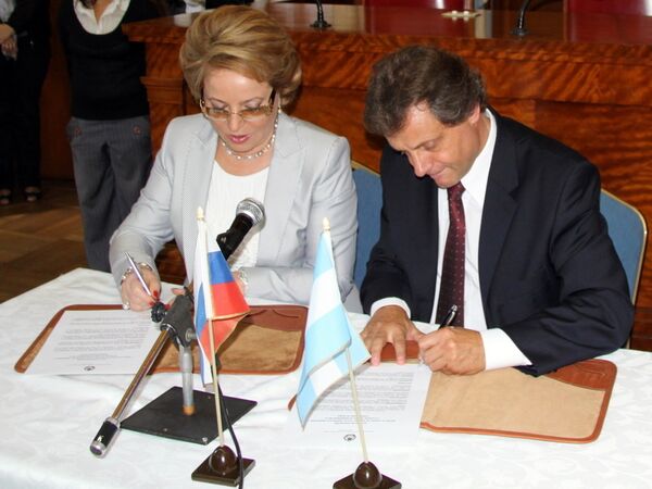 В аргентинском городе Мар-дель-Плата ратифицировано соглашение о партнерстве с Санкт-Петербургом