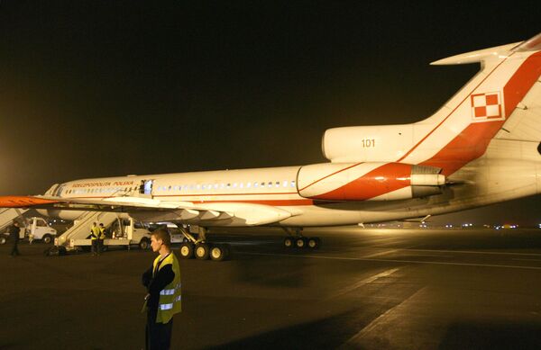 Самолет президента Польши Леха Качиньского, разбившийся пол Смоленском