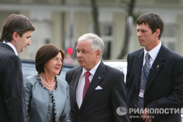 Президент Польши Лех Качиньский с супругой Президент Польши Лех Качиньский с супругой