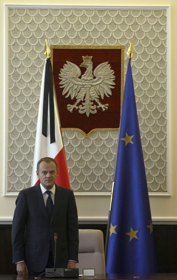 Премьер-министр Польши Дональд Туск на экстренном совещании правительства в Варшаве