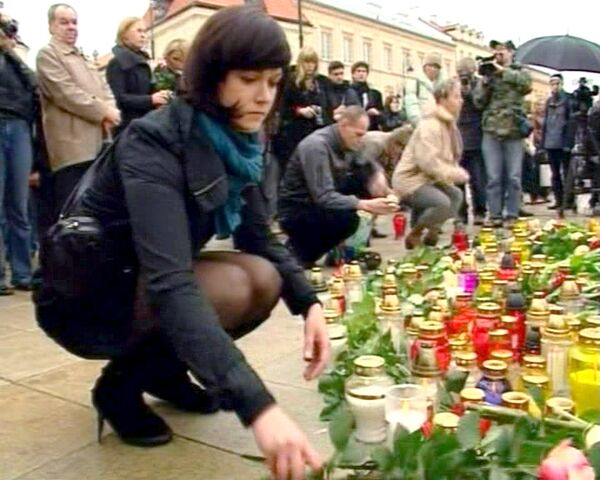 Польша скорбит по погибшим в авиакатастрофе под Смоленском