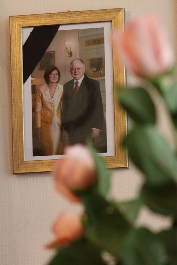 Фотография президента Польши Леха Качиньского с супругой