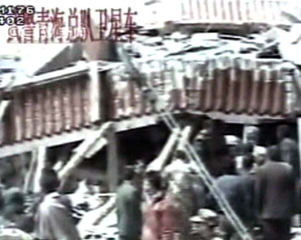 Разрушительное землетрясение в Китае. Видео с места события