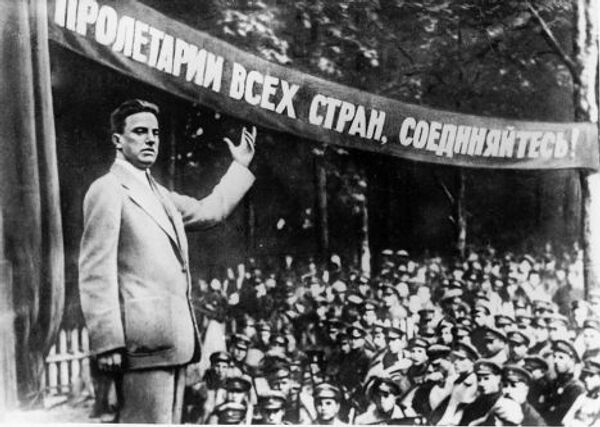 маяковский в инсте и в жизни. Смотреть фото маяковский в инсте и в жизни. Смотреть картинку маяковский в инсте и в жизни. Картинка про маяковский в инсте и в жизни. Фото маяковский в инсте и в жизни
