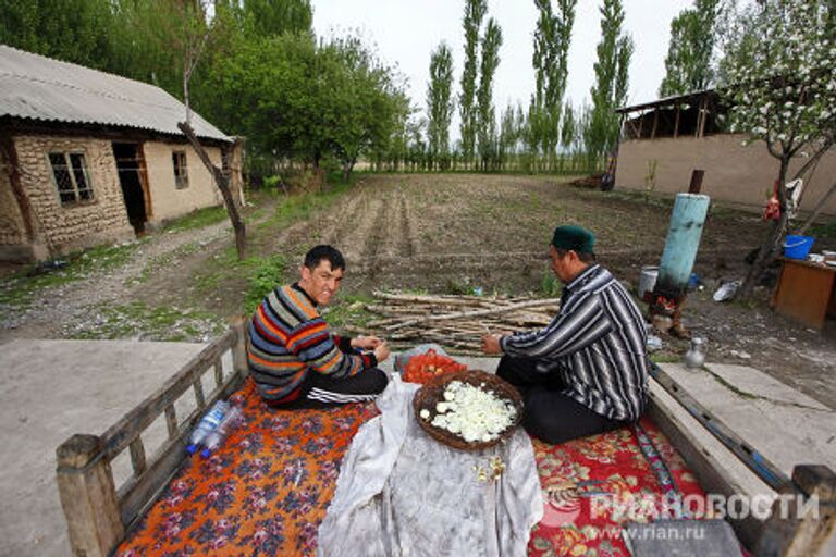 Жизнь в киргизском селе Тейит - родовом селе семьи Бакиевых