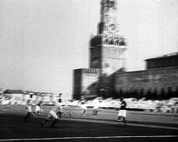 Футбольный матч на Красной площади в 1936 году