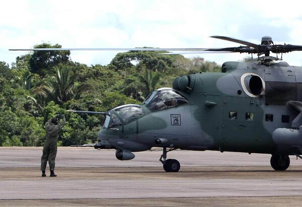 Церемония передачи транспортно-боевых вертолётов Ми-35М военно-воздушным силам Бразилии на авиабазе в Порту-Велью