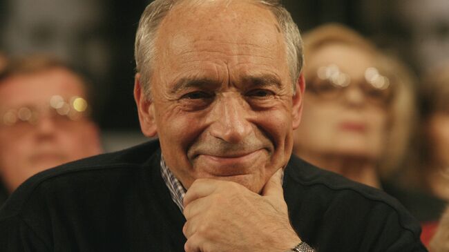 2 сентября исполняется 75 лет замечательному артисту Валентину Гафту. Канал ТВ Центр покажет премьеру документального фильма «Равняется одному Гафту». 