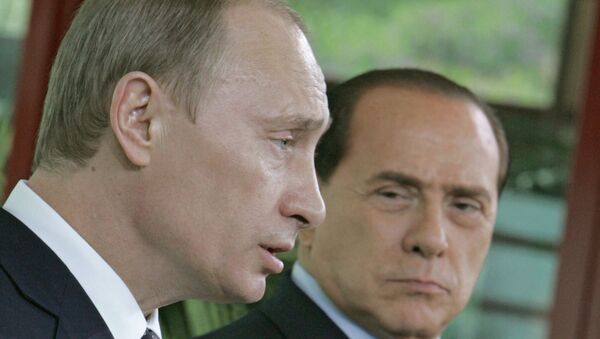 Премьер-министры России и Италии Владимир Путин и Сильвио Берлускони. Архив
