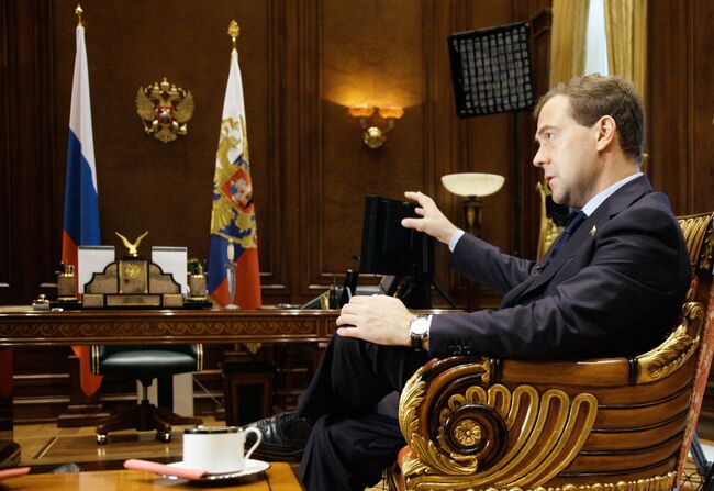 Россия скажет да предложению НАТО по ПРО, если предложение серьезное - Медведев