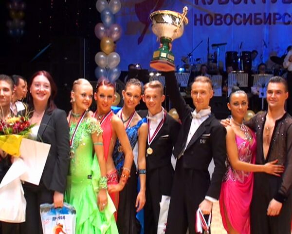 Новосибирские танцоры отняли чемпионский Кубок у москвичей