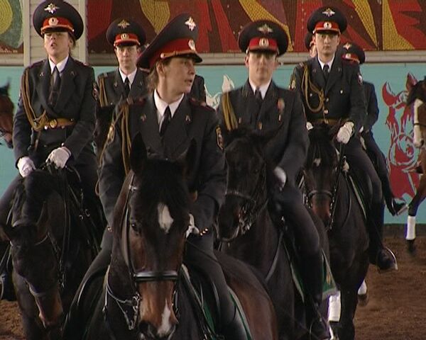 Французский котильон на лошадях в исполнении конной милиции Москвы