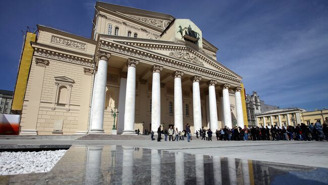 Церемония открытия главного фасада здания Большого театра России. Архив