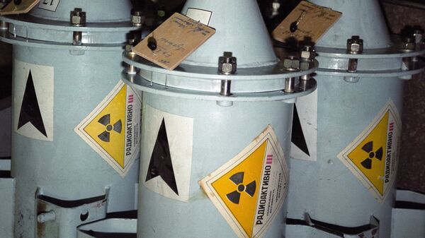 Контейнеры с ядерным топливом. Архивное фото