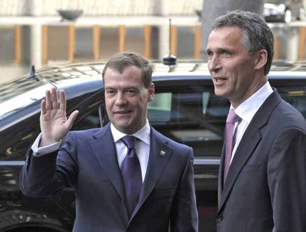 Президент России Д.Медведев и премьер-министр Норвегии Й.Столтенберг. Архив.