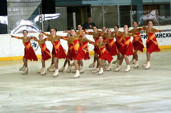 Команда синхронного катания на коньках г. Москвы