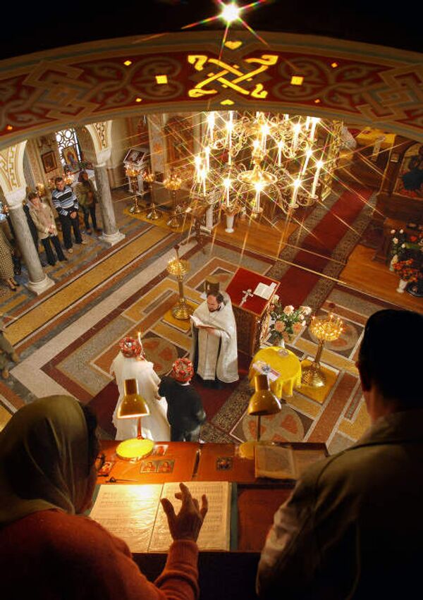 Венчание в церкви Воскресения Христова в Крыму