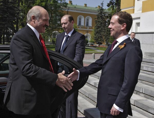 Президент РФ Д.Медведев встретил лидеров Белоруссии и Украины в Кремле