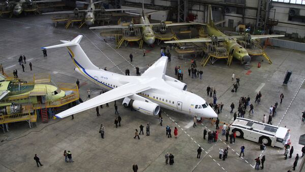 Первый экспериментальный образец украинского реактивного самолета нового поколения АН-158. Архив