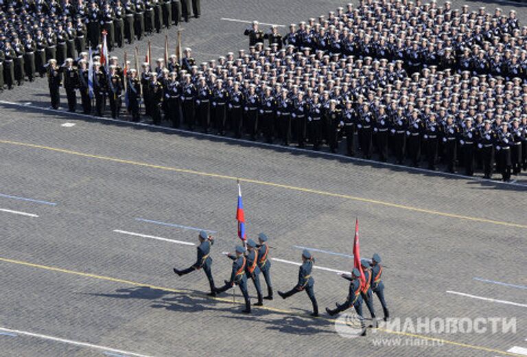 Военный парад, посвященный 65-летию Победы в Великой Отечественной войне